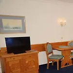 Im Wellnesshotel An Der Piste, Sauna, Pool, Fruehstueck Moeglich *