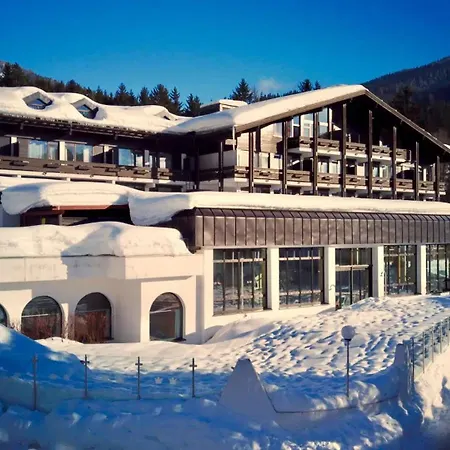 Im Wellnesshotel An Der Piste, Sauna, Pool, Fruehstueck Moeglich ヒンタータール